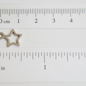 20 Little Open Star Charms antique silver 14x11mm PLF10686Y image 2