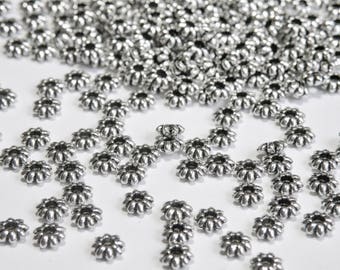 50 Antique Silver Daisy Flower Spacer Beads rondelle 5x2mm P0885-AS