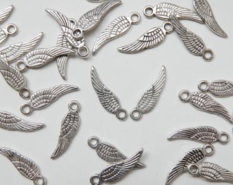 20 Tiny Angel Wing charms antique silver 18x5mm P3344AS