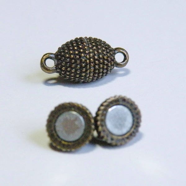 5 Magnetic oval clasps beaded texture antique bronze antique brass 17x8mm PH379-AB