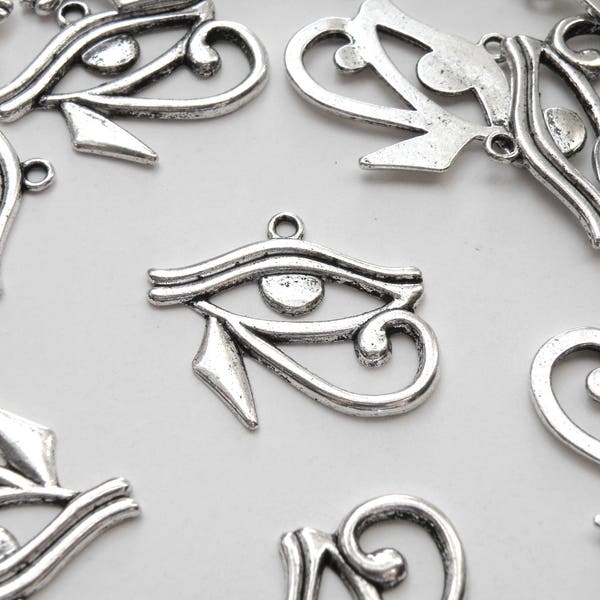 5 Eye of Horus or Eye of Ra Evil Eye Protection Charms in antique silver 27x30mm DB20070