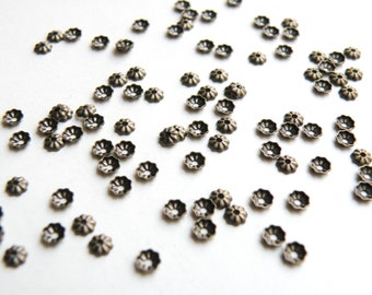 100 Tiny scalloped bead caps ribbed antique bronze 3mm A5567FN