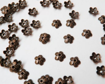 50 Small Flower Bead Caps antique copper 6.5x6.5mm PRLF1225Y