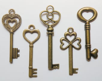 Heart Skeleton key charm collection of 5 large keys Steampunk vintage inspired antique bronze COLL-H