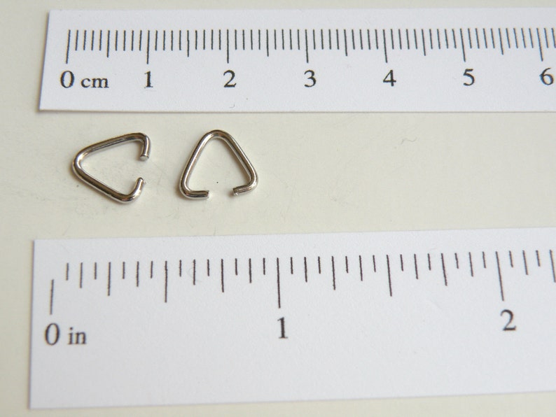 100 Triangle Jump Rings Antique Silver Pinch Bail 10x10x5mm 18 Etsy