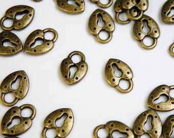 20 Small heart lock charms antique bronze 13x9mm DB43408