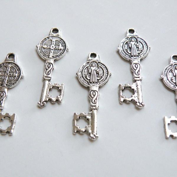 5 Saint Benedict skeleton key medium Religious charms antique silver 33x12mm FCA12677