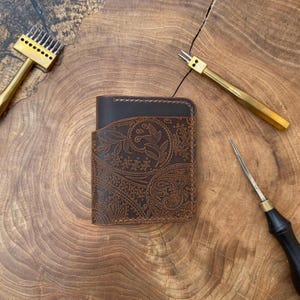 Embossed Paisley Leather Bifold Wallet, Personalized Hand Stitched Crazy Horse Billfold
