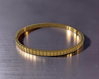 Modern stainless steel tarnish free bangles