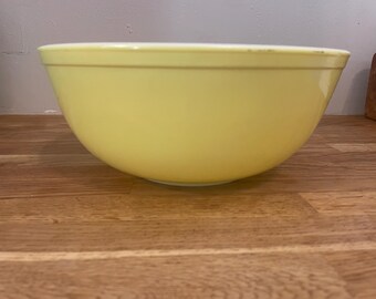 Vintage Pyrex 404 Yellow Mixing Bowl 4 Qt Primary Color Nesting Bowl USA