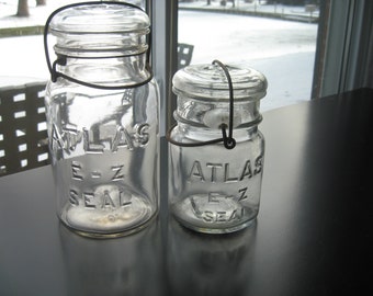 2 Vintage Atlas E-Z Seal Clear Canning Jars Quart Pint Glass Lids Wire Bails Red Rubber Seals Canisters Storage, Lighting, Crafts