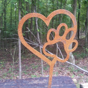 Heart with Dog Paw Garden Stake- Metal Garden Sign- Custom Garden Sign- Free Shipping! - Pet Loss- Dog Lover- Pet Walker Gift