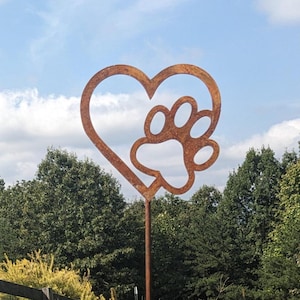 Heart with Dog Paw Garden Stake- Personalized Pet Memorial Metal Garden Sign- Custom Garden Sign- Pet Loss- Dog Lover Gift- dog remembrance