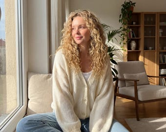 Gebreid vest van mohairmix | Lichtgewicht trui met V-hals