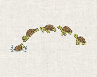 カメの着水弧刺繍デザイン、カメの機械刺繍パターン、ジャンプするウミガメのステッチファイル、