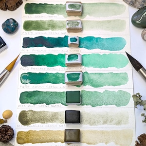 Green single pigments selection: includes green earths - individual pans of handmade watercolour paint in 3 sizes, vegan watercolor binder Bild 10