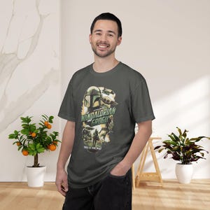 Comfort Colors Premium DTG Print Mandalorian Grogu Unisex Shirt Din Djarin Star War T-Shirt This Is The Way Tee Pedro Pascal Disneyland Gift image 2