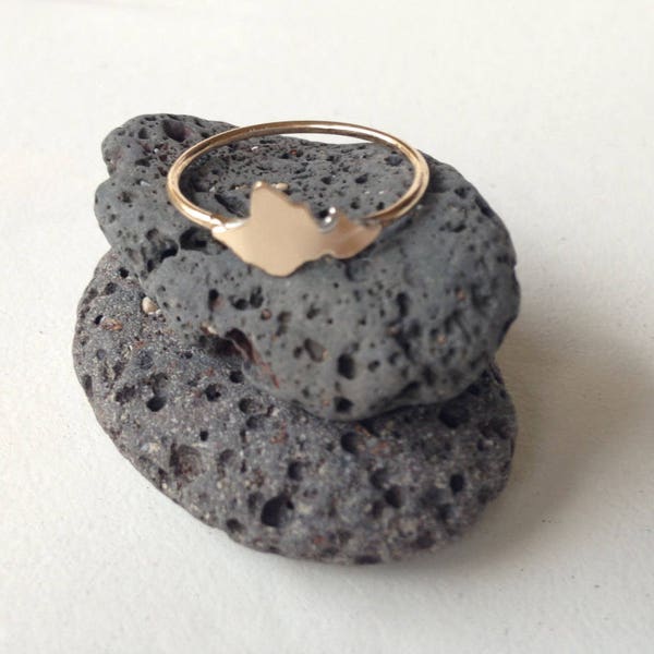 Oahu Ring - Dainty Island in Sterling or 14K gf