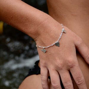 Hawaiian Islands Charms Bracelet Paperclip Chain in Sterling Silver or 14Kgf