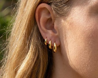 18K Gold Filled Huggie Hoop Earrings, Minimalist Small Gold Hoops,Thick Huggie Earrings, Dainty Everyday Jewelry Gift for Her