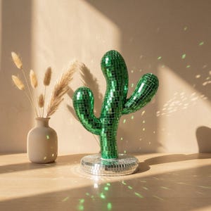 本物の鏡タイルを使用したグリーンディスコサボテン彫刻、25cm反射モザイクアート装飾、レトロな美学のホームアクセント、ユニークなギフト