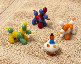 Handmade Glass Balloon Dog Figurine, Whimsical Lampwork Dog Sculpture, Blown Glass Desk Decor, Party Favor Gift, Miniature Dog and Cake