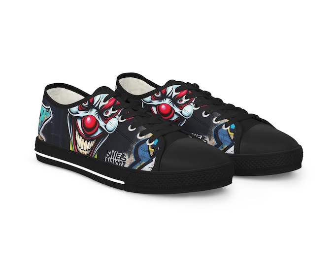 Creepy Clown Graffiti Face men's low top shoes | Horror Carnival Pattern