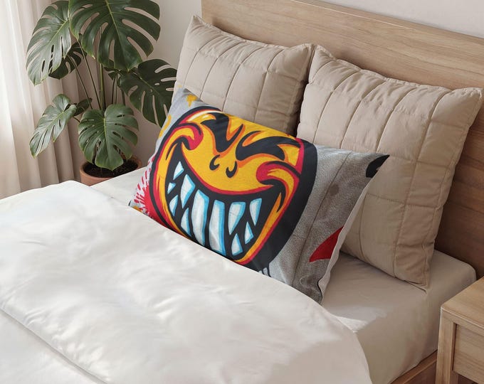 Grinning Graffiti Face Cotton Pillow Sham | Urban Street Art Smiley