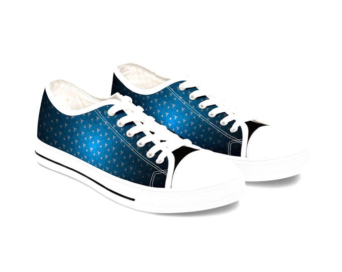 Blue Gradient Triangle Pattern Sneakers | Low Top Canvas Shoes
