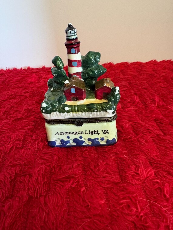 Little trinket box