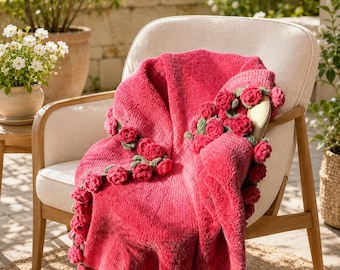 Handgemachte gehäkelte Rose-Decke, weicher rosa floraler Überwurf, gemütliches, elegantes Wohndekor (120 cm)