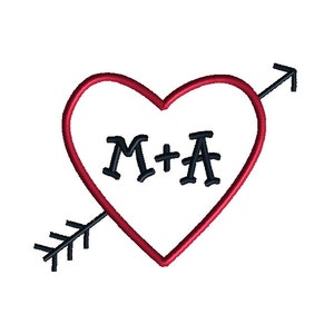 Puede incluir: Un corazón rojo con una flecha negra que lo atraviesa. El corazón tiene el texto "M+A" en su interior.