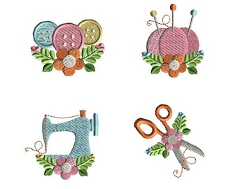 Könnte beinhalten: Vier gestickte Designs mit Nähmotiven. Die Designs beinhalten Knöpfe, ein Nadelkissen, eine Nähmaschine und eine Schere, alle mit floralen Akzenten.