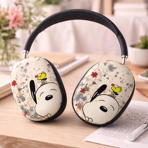 Kawaii Snoopy Headphones Cover, Cartoon Dog Headphone Skin, Floral Vintage Aesthetic Print Earphone Case, Gift For Her, Cute Tech Accessory