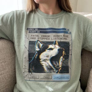 Funny Husky Shirt, Husky EXE Error Graphic Tee, Retro Computer Glitch Art Dog T-Shirt Comfort Colors® 1717 Vintage Meme Gift for Husky Lover