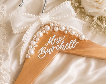 Percha nupcial personalizada, percha para vestido de novia a medida, percha para vestido de boda, percha para la Sra., regalo para despedida de soltera, regalo para la novia