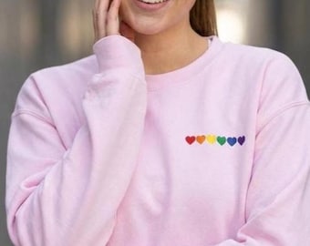 Pride Pullover Regenbogen, LGBTQ Sweatshirt, Love is Love, Rainbow Crewneck Unisex, Gift for LGBTQ, Queer Statement, woke