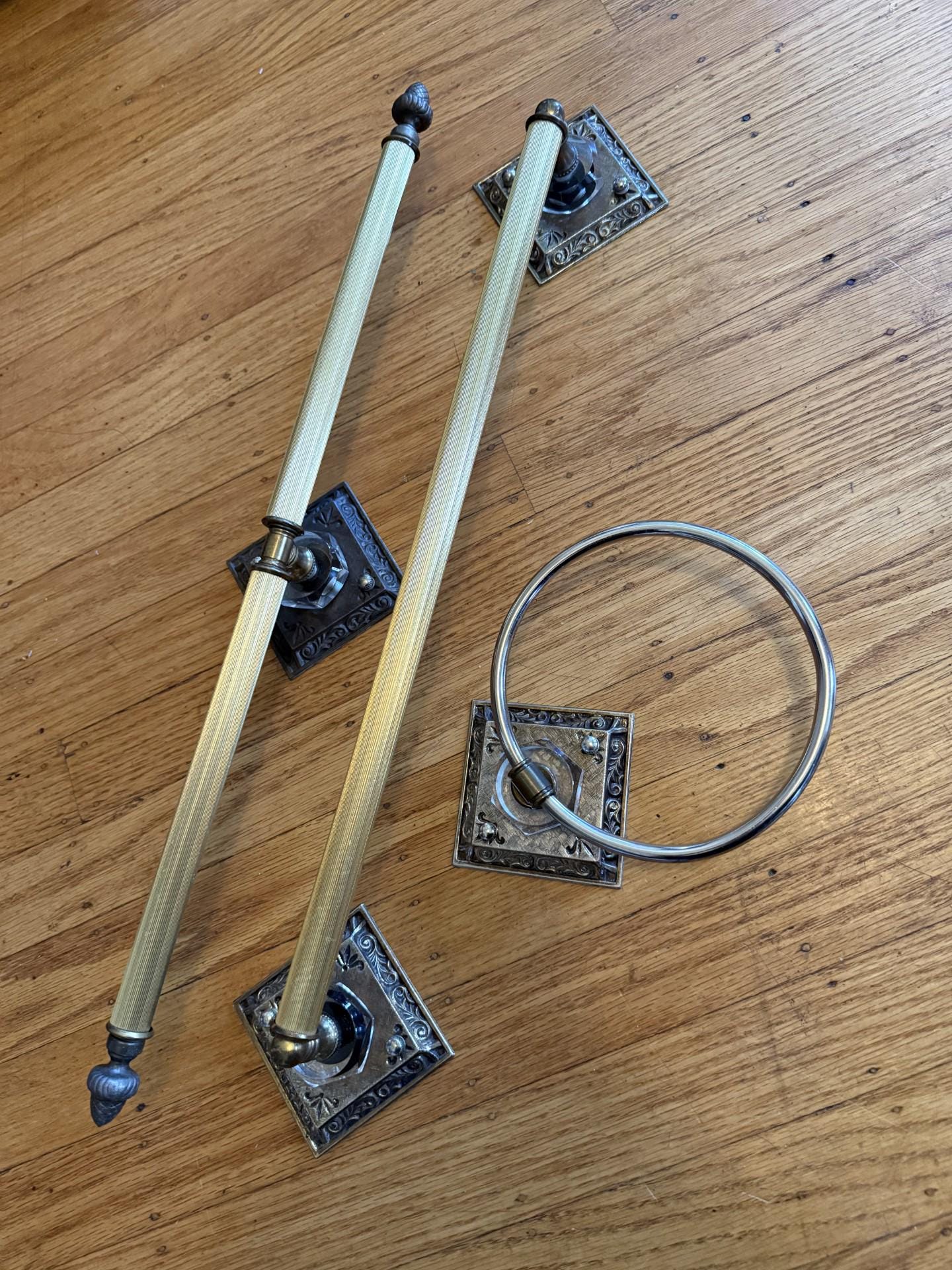 Hollywood Regency Vintage Towel Holder - Etsy