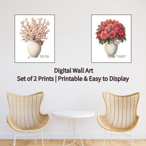 以下が含まれることがあります： 2つのデジタルウォールアートプリント。1つはピンクのバラと猫が入った花瓶です。もう1つは、薄いピンクの花と猫が入った花瓶です。プリントには「Quality, To last...」と「Do you see me？」と書かれています。表示しやすいプリントです。