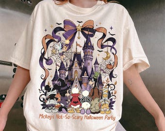 Camiseta de la fiesta de Halloween de Mickey no tan aterradora de 2026, Esqueleto de Mickey y sus amigos para Halloween, Viaje de Halloween a los Parques Disney, Vacaciones familiares en WDW
