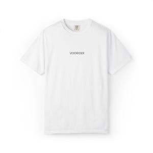 ボイジャー ミニマリスト ロゴ Tシャツ | 胸の中央に小さな文字