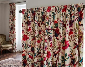Bloemenfluwelen gordijnen, gordijnen met botanische vogelprint, vintage cottagecore raamgordijnen, kleurrijke luxe gordijnen, maximalistische woondecoratie