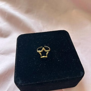 Anillo de estrella chapado en oro de 18 quilates, banda celestial abierta ajustable, joyería minimalista.