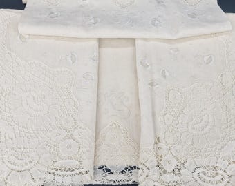 Antique Art Deco Spanish noble trousseau linen set, massive handmade bobbin lace, hand embroidered MCS monogram, unused NOS 1920s