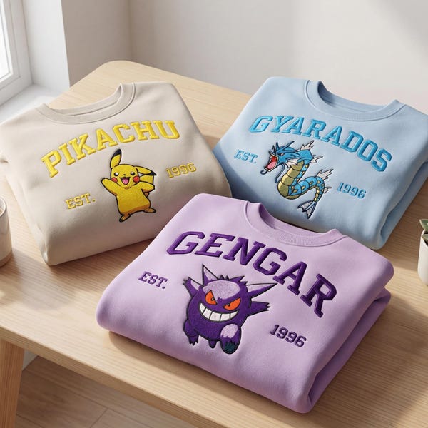 カスタムポケモンアニメ刺繍スウェットシャツ、パーソナライズされたキャラクタークルーネック、彼女と彼へのギフト