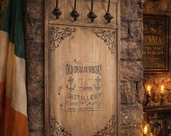 Ierse pub kapstok, whisky wandkapstok, antieke stijl, retro vintage, Dublin, hout, gerecycled hout, bruin, gietijzer, 160