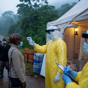 18.05.26 | Ebola Antwort Checkpunkt | Dokumentarfotografie | Digitaler Download druckbare Wandkunst