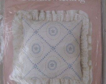 candlewicking pillow kit paragon candlewick plus new in package 1983