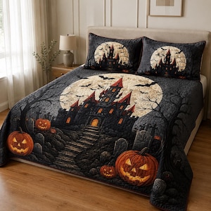 Halloween Haunted House Quilt Set, Gothic Pumpkin Bedding, Full Moon Castle Bedspread, Spooky Graveyard Bedroom Decor