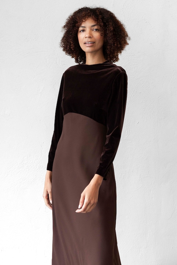 Velvet Long Sleeve Dark Brown Maxi Dress (M)